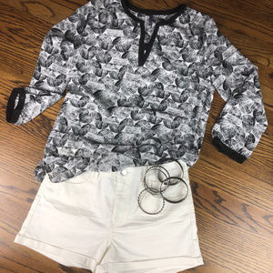 NYDJ Black and White Split Neck Top